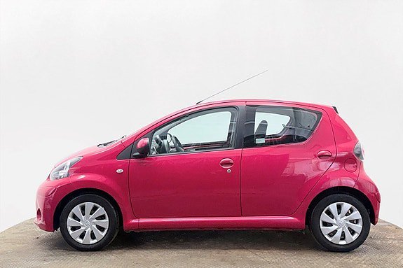 Vehicle Image 9