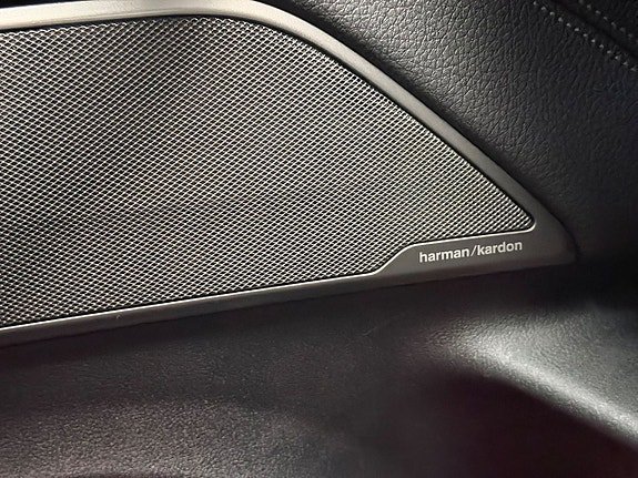 Vehicle Image 36