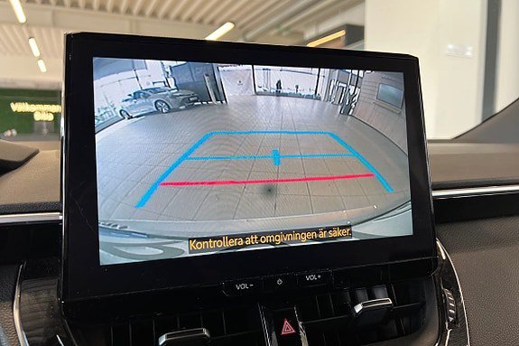 Vehicle Image 23