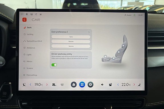 Vehicle Image 30