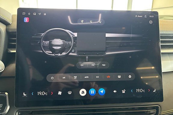 Vehicle Image 33