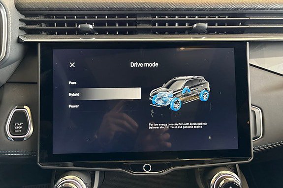 Vehicle Image 32
