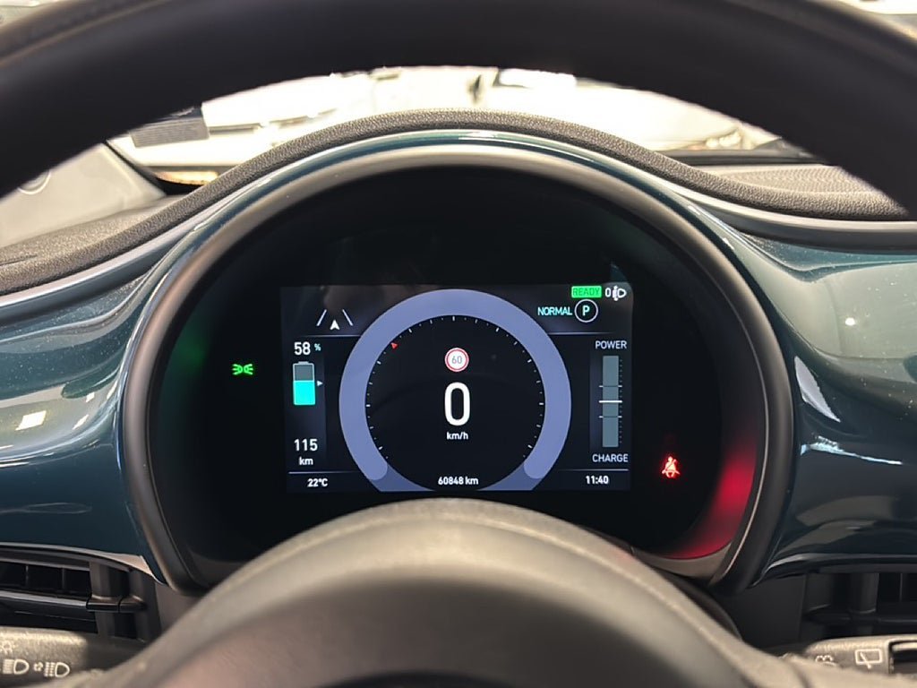 Vehicle Image 13