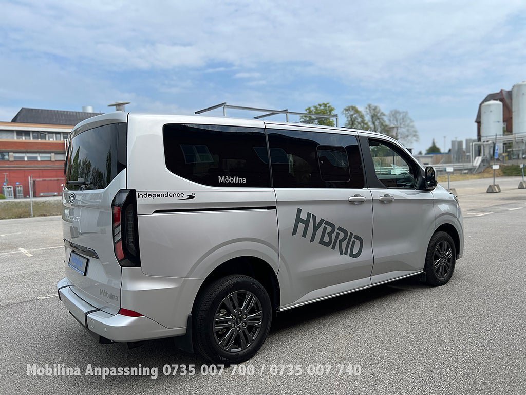 Vehicle Image 12