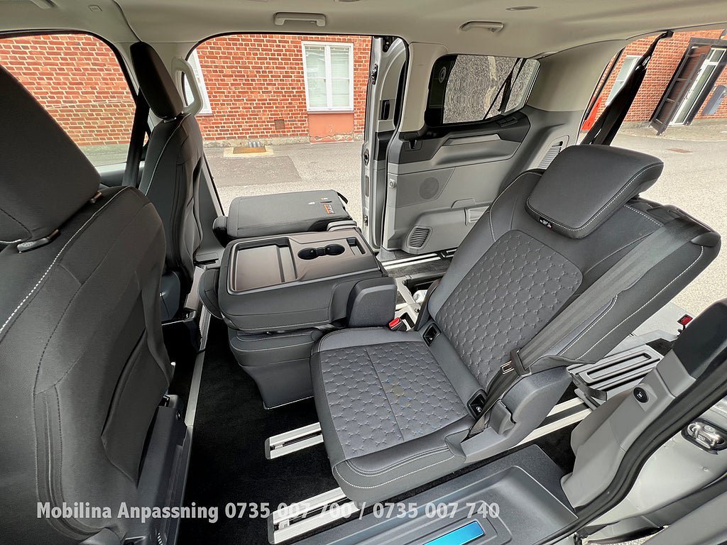 Vehicle Image 35