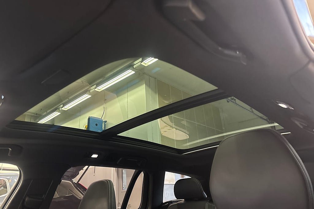 Vehicle Image 22