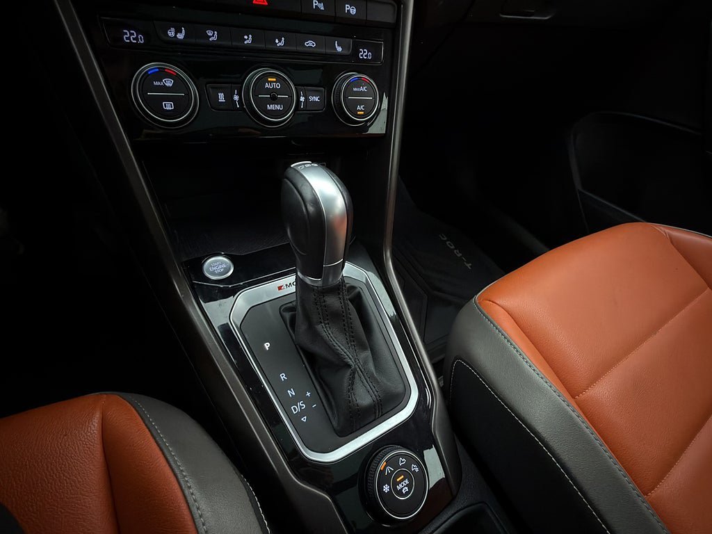 Vehicle Image 23