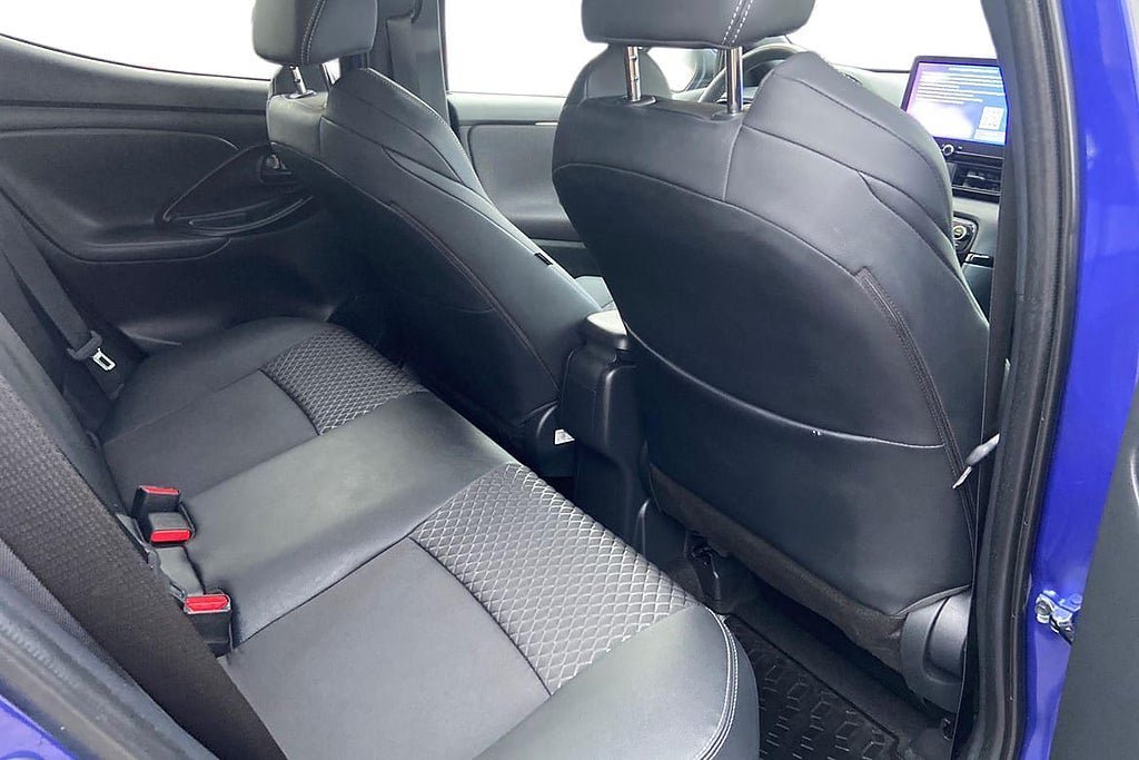 Vehicle Image 18