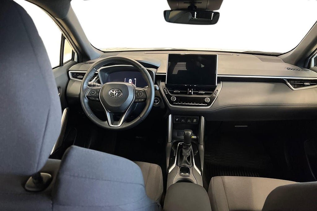 Vehicle Image 8