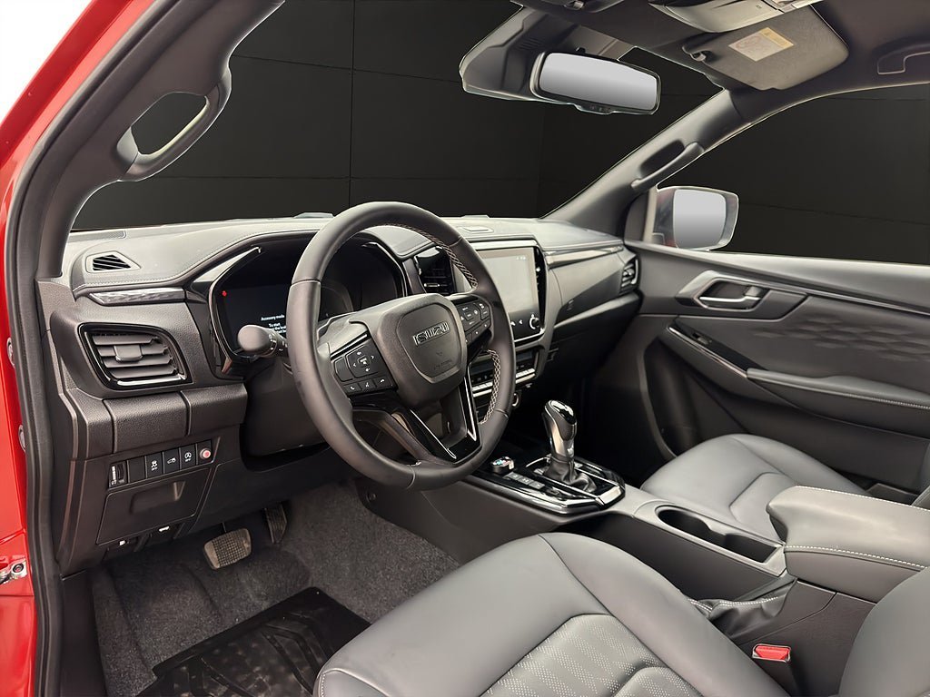Vehicle Image 13