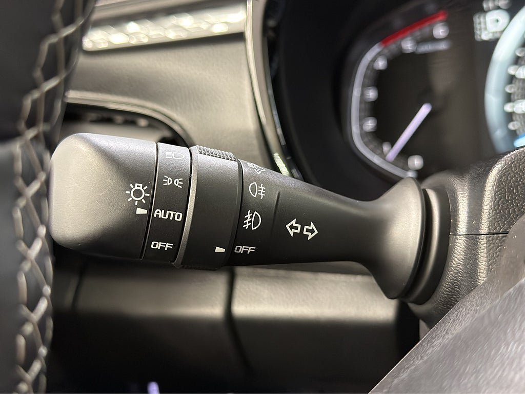 Vehicle Image 18