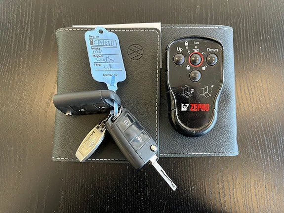 Vehicle Image 16