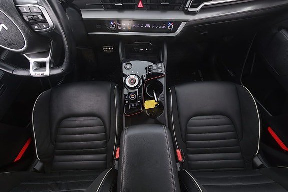 Vehicle Image 17