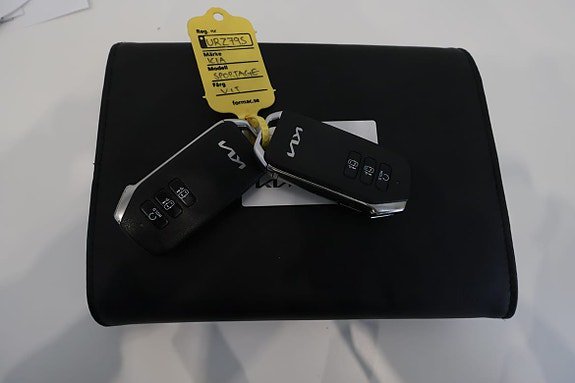 Vehicle Image 32