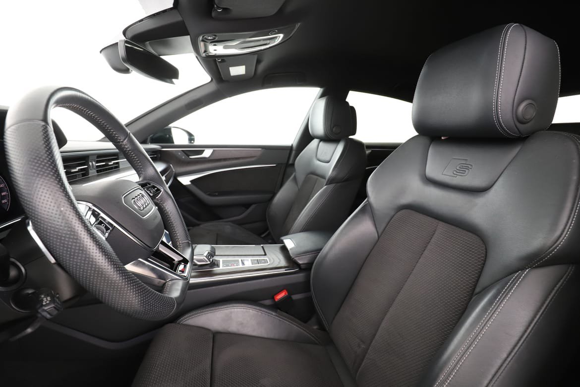 Vehicle Image 11