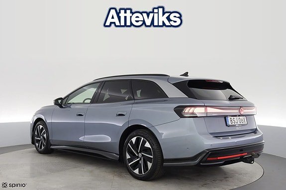 Vehicle Image 26