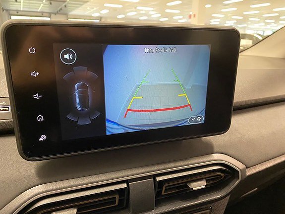 Vehicle Image 19