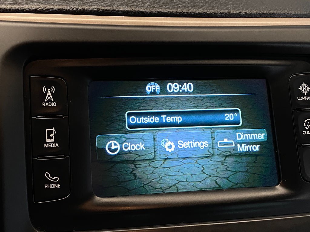 Vehicle Image 16