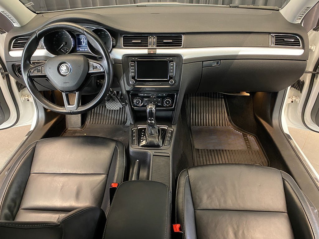 Vehicle Image 26