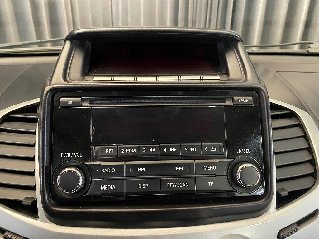 Vehicle Image 35
