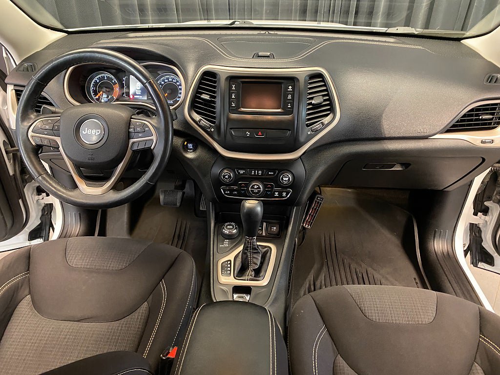 Vehicle Image 38