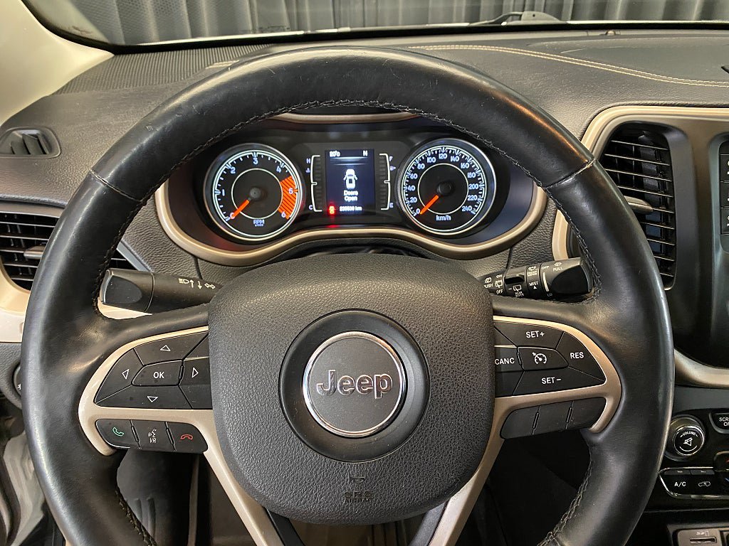 Vehicle Image 39