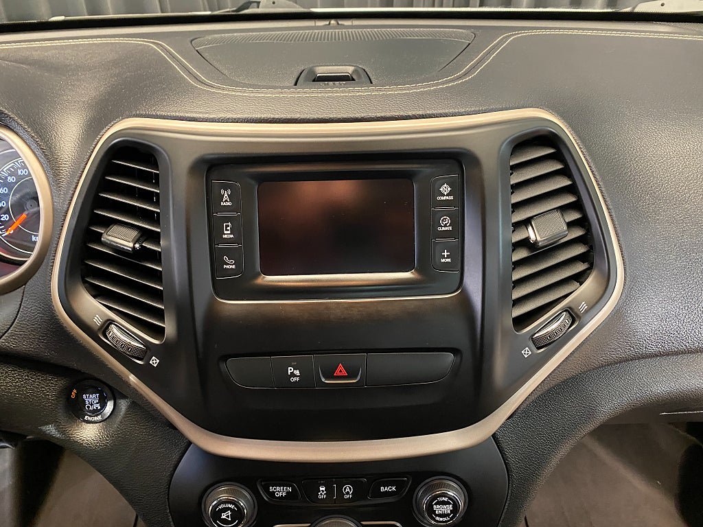 Vehicle Image 40