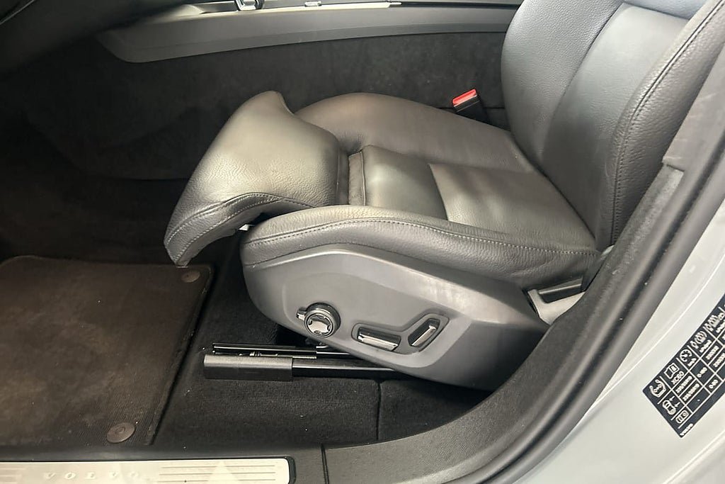 Vehicle Image 26