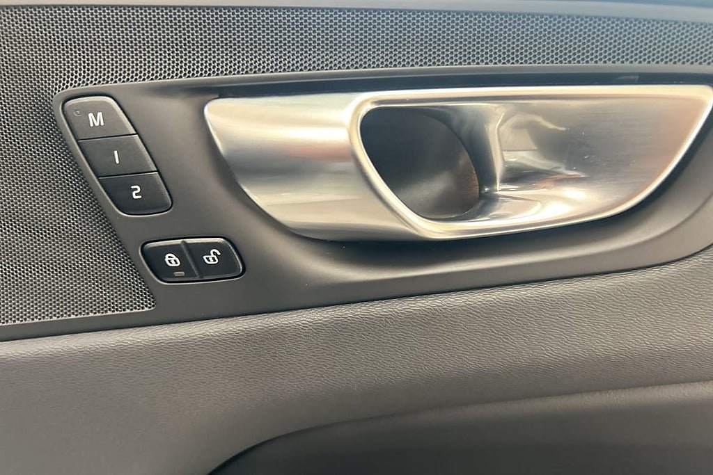 Vehicle Image 28