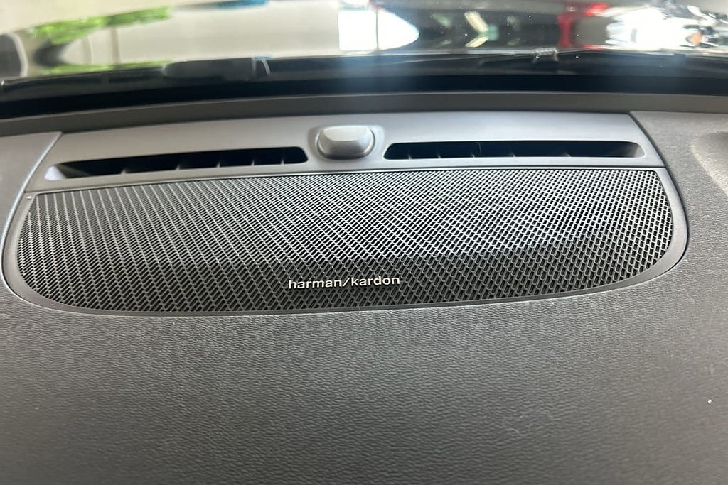 Vehicle Image 30
