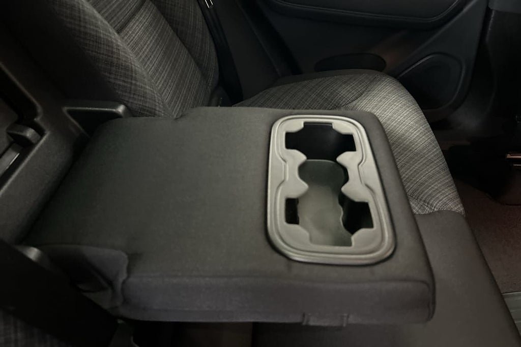 Vehicle Image 32