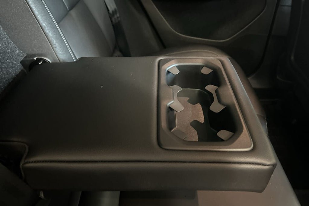 Vehicle Image 32