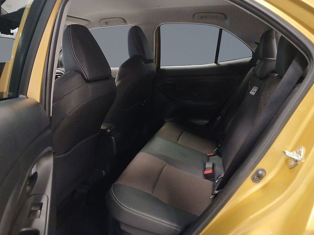 Vehicle Image 7