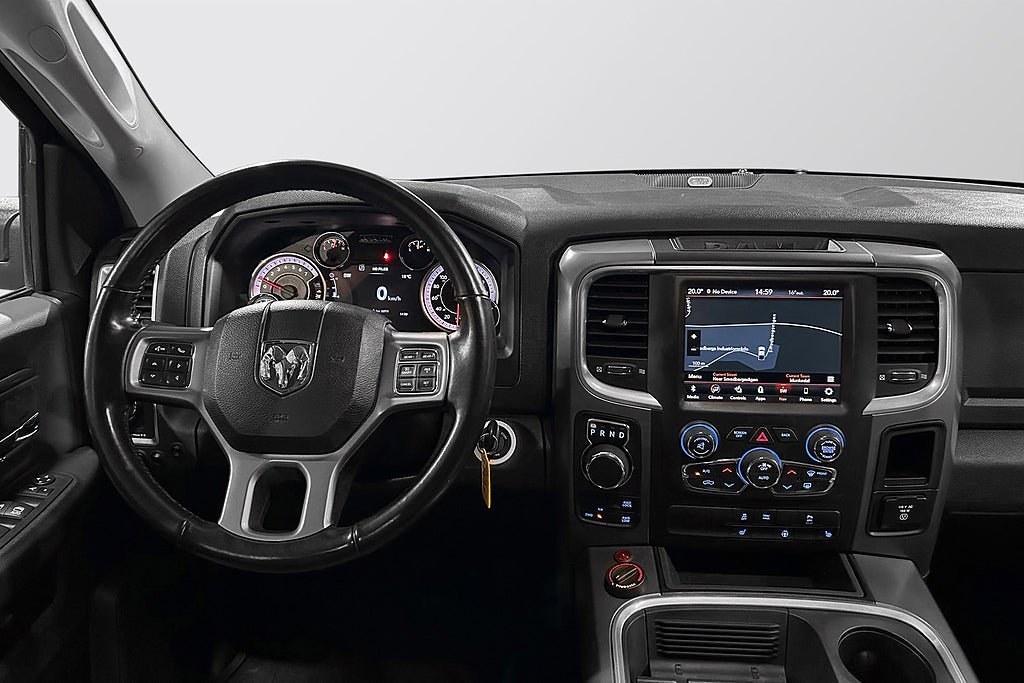 Vehicle Image 16