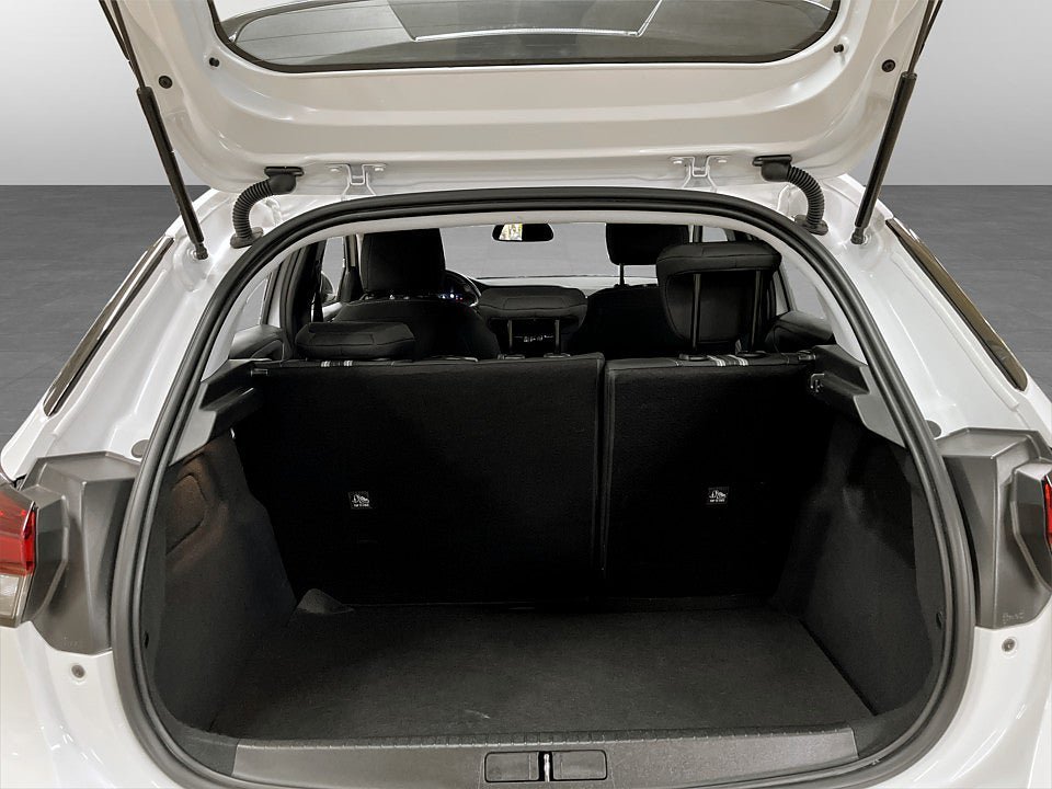Vehicle Image 17