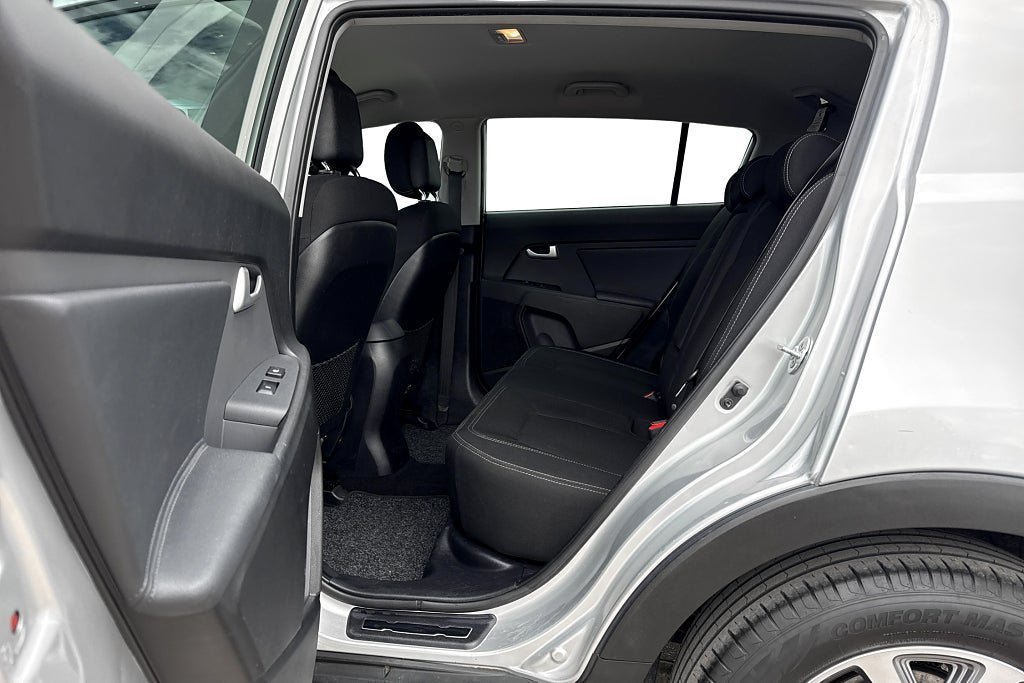 Vehicle Image 15
