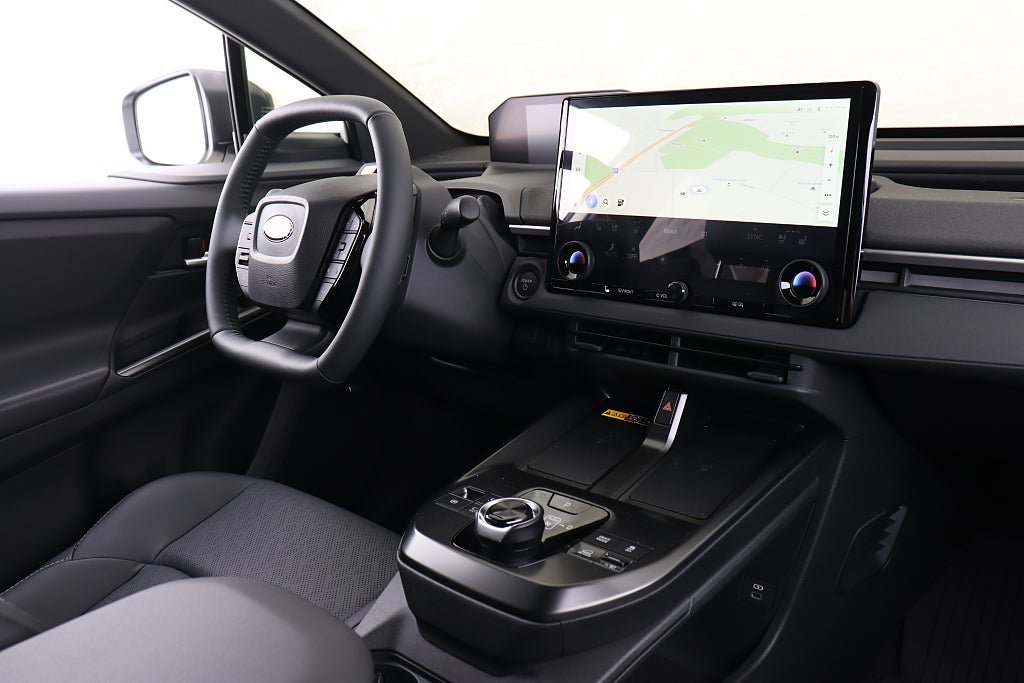 Vehicle Image 14