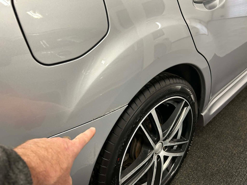 Vehicle Image 21