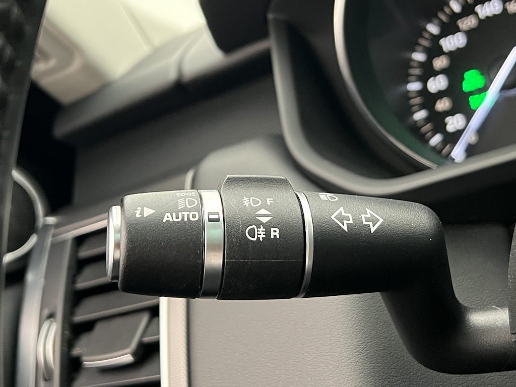 Vehicle Image 33
