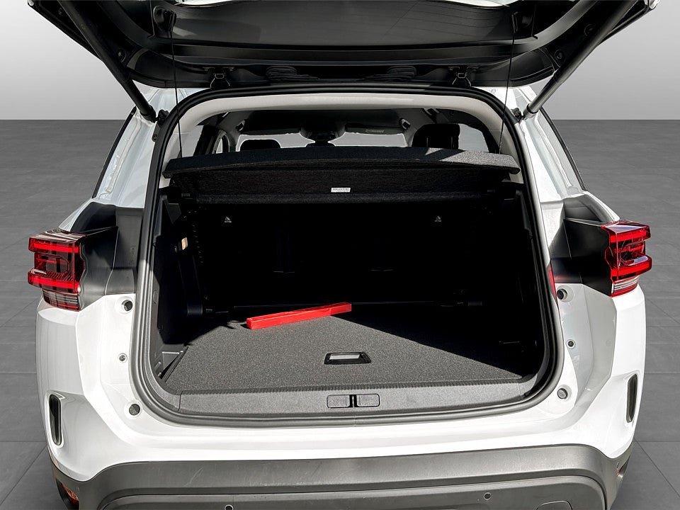 Vehicle Image 17