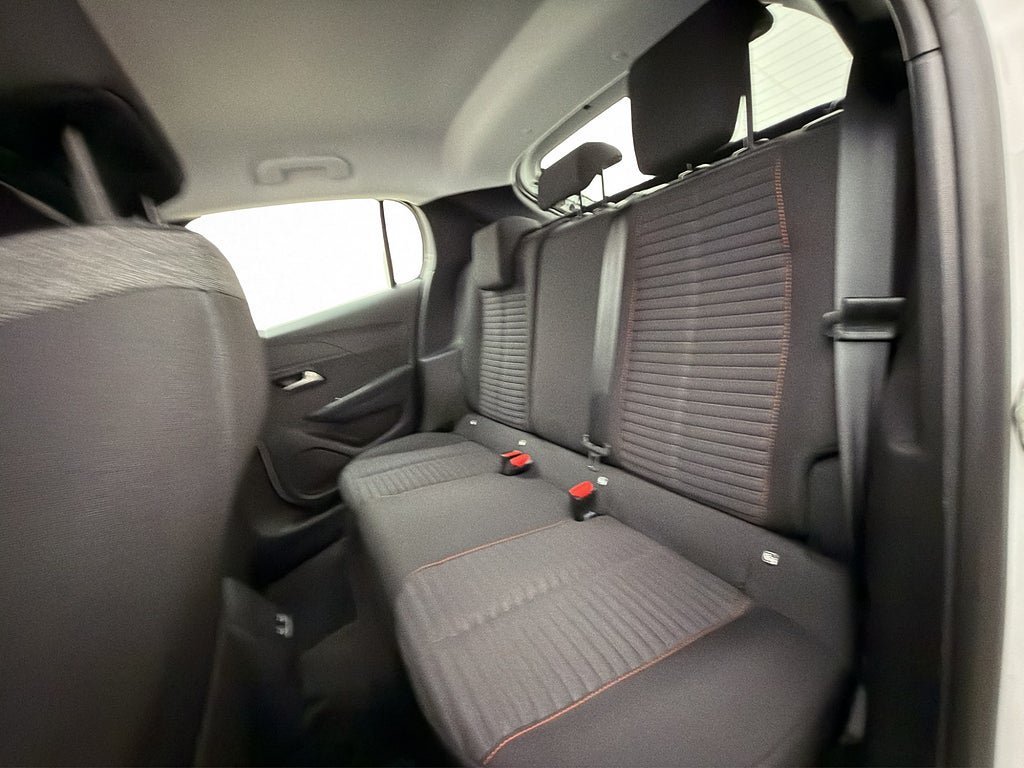 Vehicle Image 22