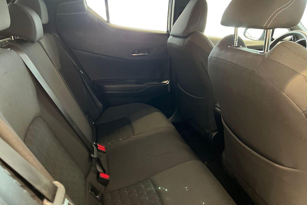 Vehicle Image 7