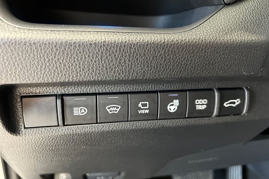 Vehicle Image 23