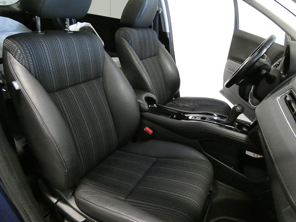 Vehicle Image 19