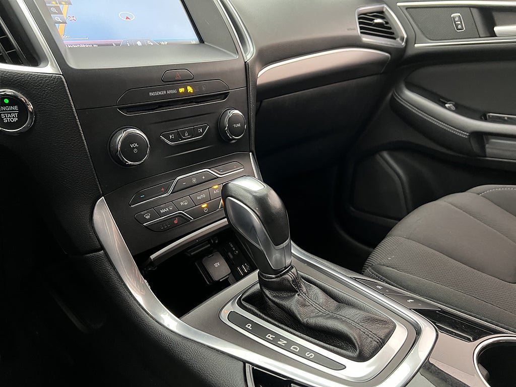 Vehicle Image 24