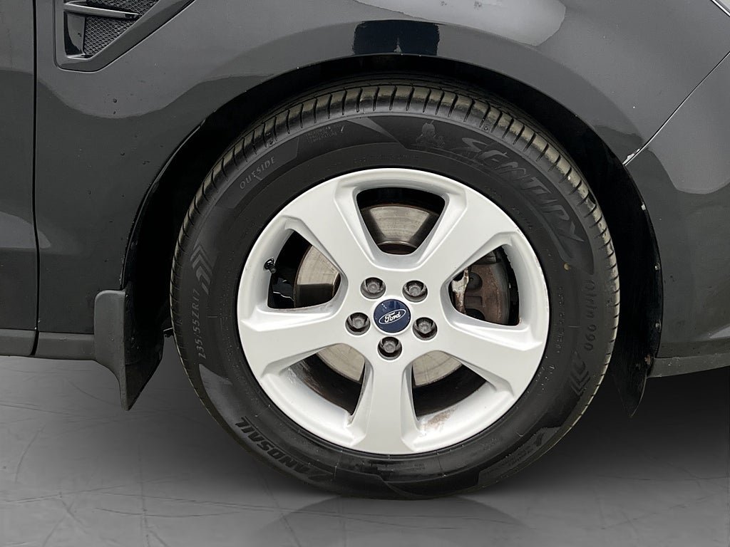Vehicle Image 35