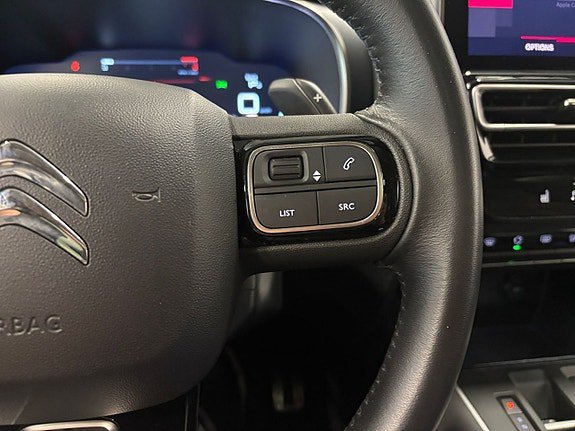 Vehicle Image 26