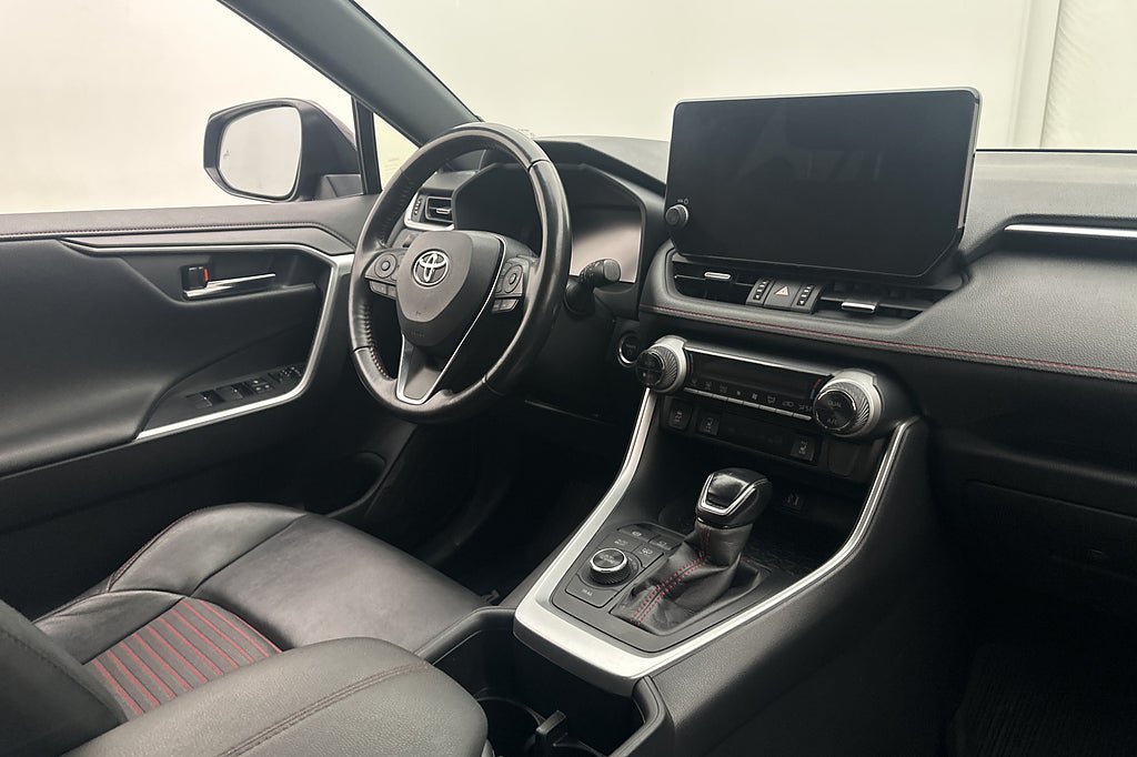 Vehicle Image 13