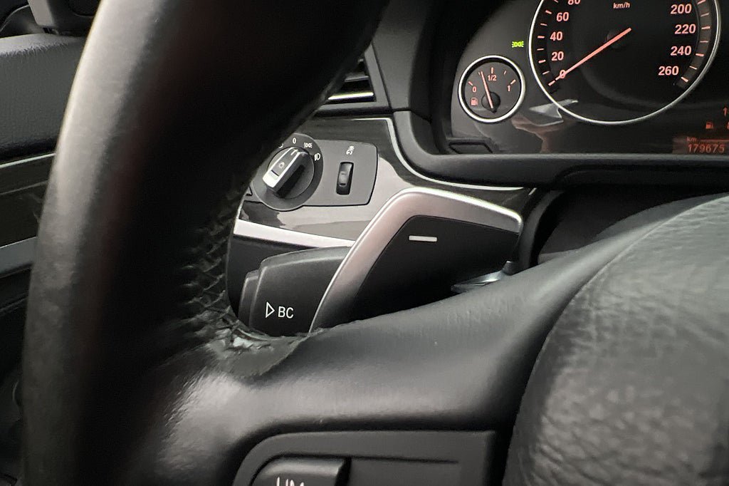 Vehicle Image 24