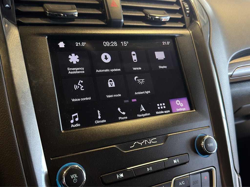 Vehicle Image 21